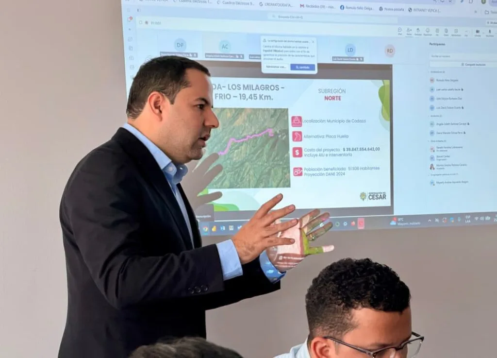 Presentación de proyectos viales del Cesar durante mesa técnica con el Ministerio de Transporte.