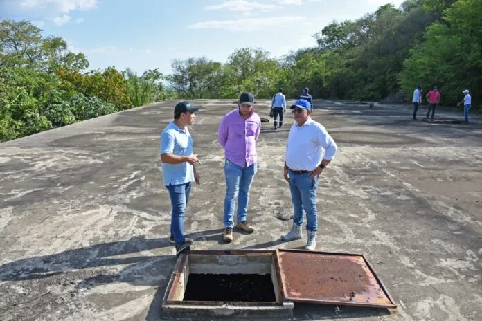 Funcionarios de Emdupar inspeccionan el Tanque de La Popa en Valledupar