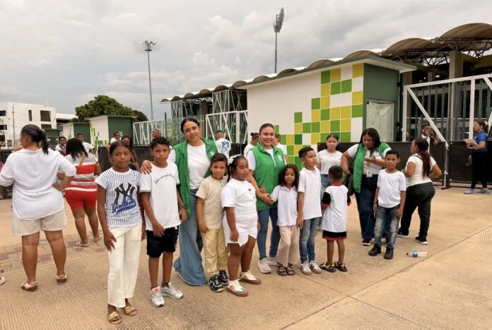 Niños y niñas participaron en una jornada de inclusión y fútbol para población con discapacidad en Valledupar.