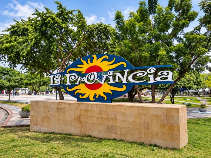 Entrada del Parque La Provincia en Valledupar, que será objeto de inspección judicial por su estado de mantenimiento.