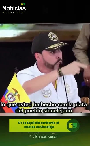 Abelardo De La Espriella durante pronunciamiento contra el alcalde Yahir Acuña en Sincelejo