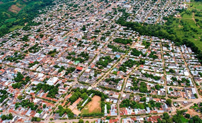 Vista aérea de Aguachica, Cesar, municipio donde inspectores reclaman la aplicación de la Ley 2492