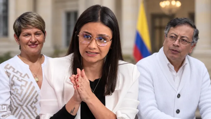 Angie Rodríguez, Verónica Alcocer y Gustavo Petro en composición sobre las presuntas agresiones denunciadas por la exdirectora del Dapre.