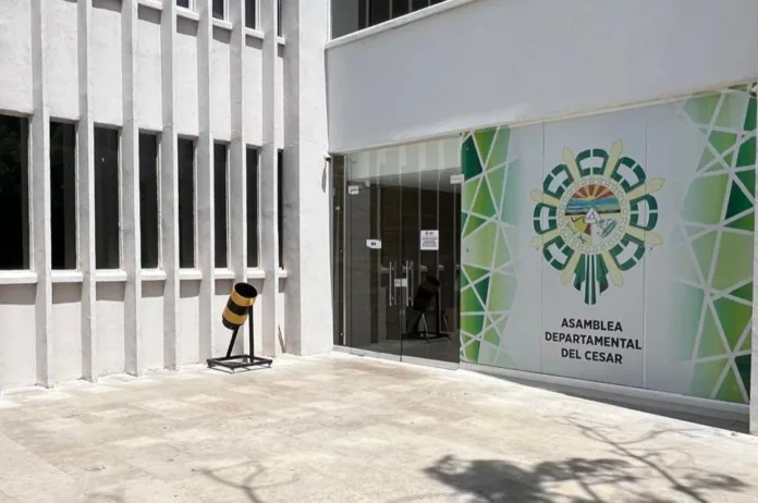 Fachada de la Asamblea Departamental del Cesar en Valledupar, donde se aprobaron las vigencias futuras para el PAE 2027.