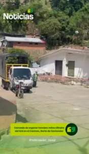 Habitante de El Carmen, Norte de Santander, trasladando un cilindro sospechoso en una vía del municipio