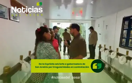 Abelardo De La Espriella durante intercambio con dirigentes de San Andrés por temas de contratación