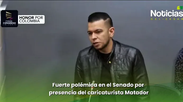 El senador Jota Pe Hernández interviniendo en el Senado durante la polémica por la presencia de Matador