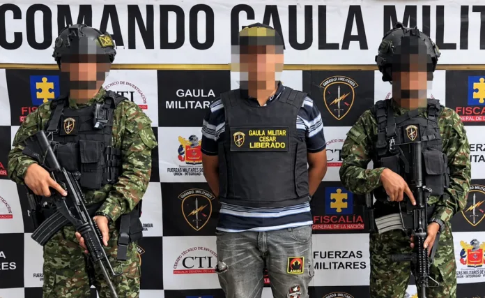 Gaula Militar Cesar junto a persona liberada tras secuestro bajo modalidad de falso servicio en Valledupar