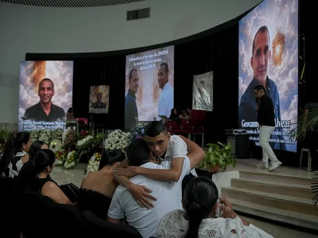 Harold Santana y Geovanny Lobo durante homenaje en Valledupar.