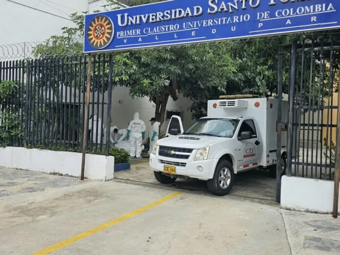 Universidad Santo Tomás de Valledupar, donde una mujer murió tras sufrir una descarga eléctrica.