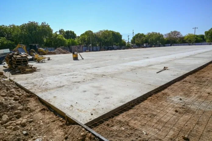 Avance de la placa deportiva del parque Francisco de Paula en Valledupar.