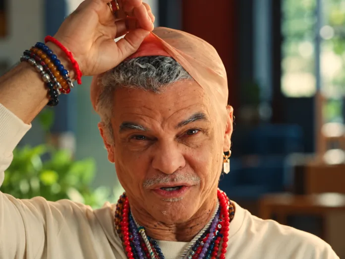 Carlos ‘El Pibe’ Valderrama durante el video sobre su supuesto corte de cabello